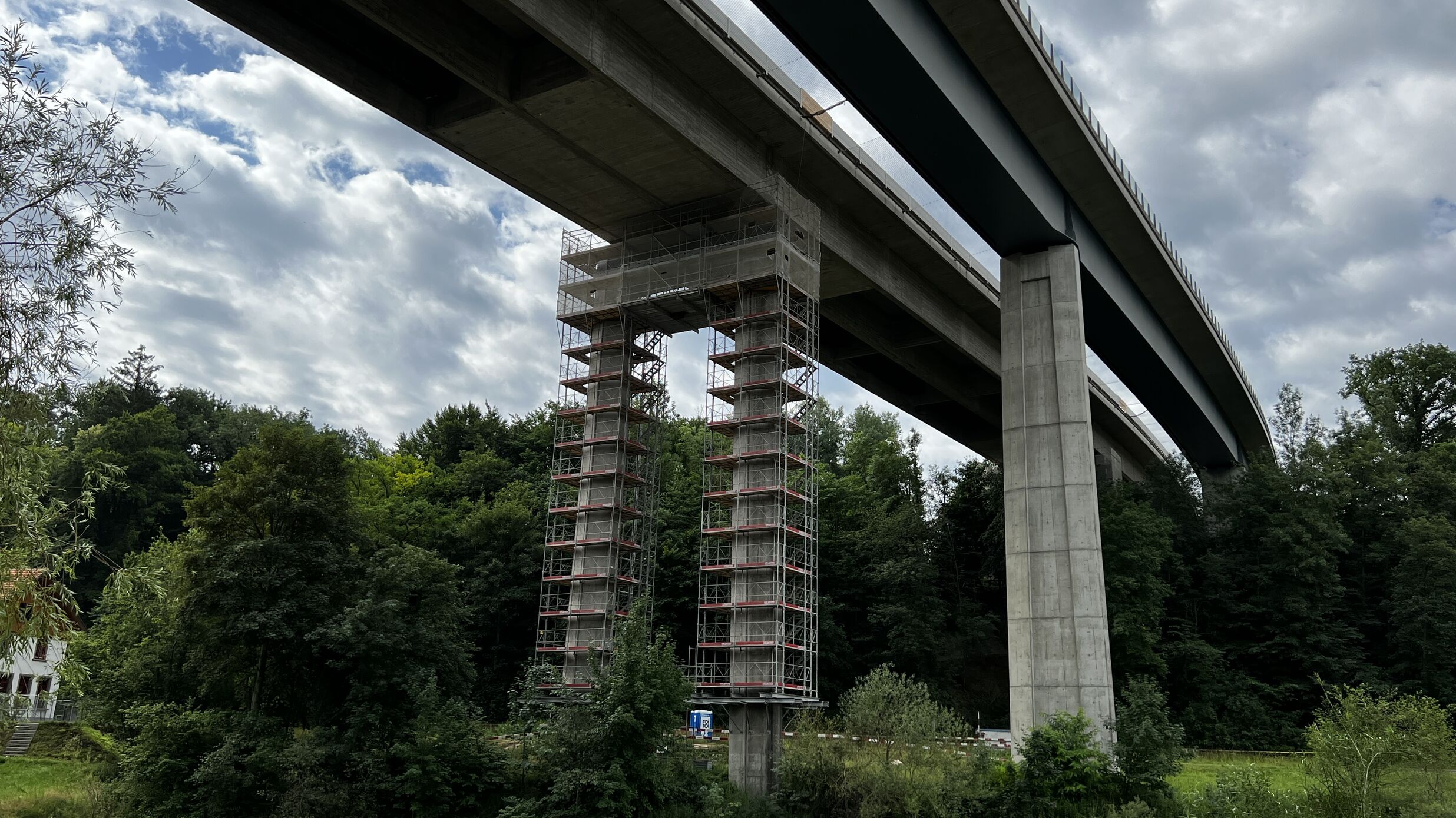UHNYT Referenzen Andelfingen Weinlandbruecke 1